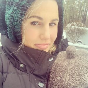 Meet your Posher, Caitlin